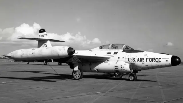 صممت الطائرات من طراز إف- 89 دي سكوربيون، لإسقاط قاذفات القنابل السوفيتية الثقيلة بطيئة الحركة