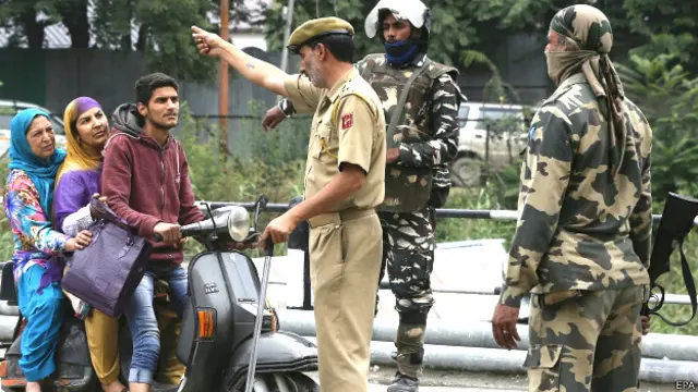 कश्मीर में जारी अशांति को 50 दिन पूरे हो गए हैं