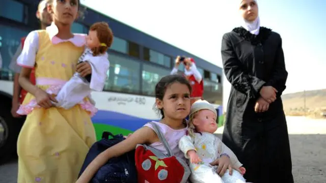 د ترکیې له کلابند داریا ښاره ولسي وګړي ایستل شوي او د حکومت تر ولکې لاندې سیمو ته رسېدلي