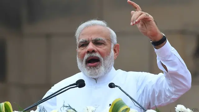 नरेंद्र मोदी