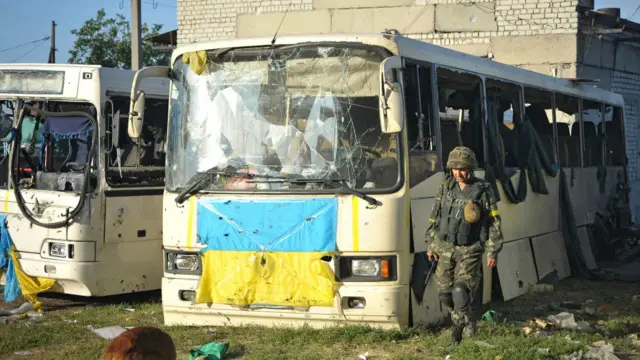 29 серпня колони сил АТО пішли на прорив через оточення. Внаслідок тих боїв загинули, пропали безвісти та потрапили у полон кілька сотень українських бійців. Доля кількох десятків невідома до цього часу.