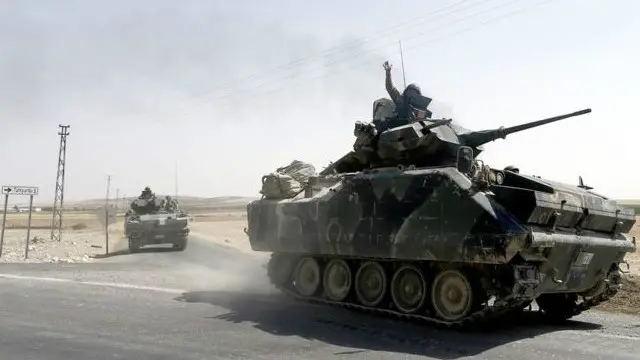 Tank Turki kembali dari Suriah pada Sabtu (27/08) setelah melakukan operasi di perbatasan. 