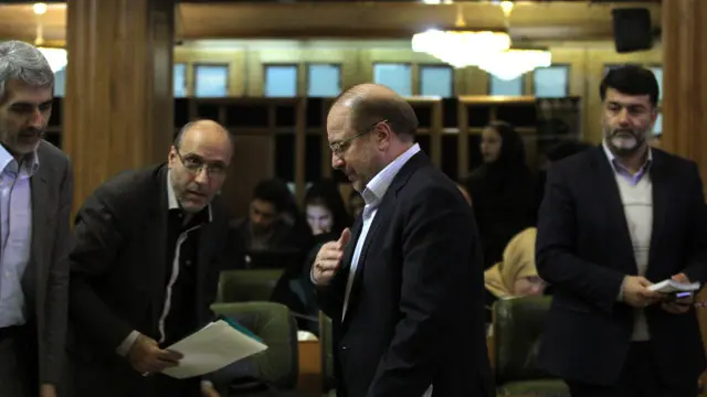 معماری نیوز شهرداری تهران را متهم کرده که املاکی را با تخفیف به حامیانش فروخته است