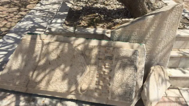 د تاریخي اثارو لوټل کېدل په افغانستان کې تل د اندېښنې وړ ستونزه پاتې شوې ده