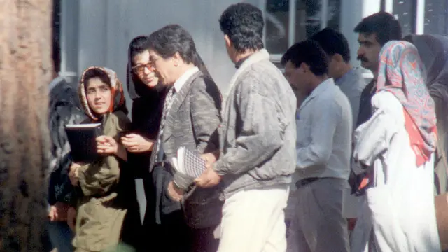 شب‌های زاینده رود در ایران توقیف شد