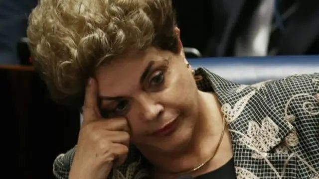 罗塞夫被控非法操纵预算以隐藏日益增加的财政赤字。她否认相关指称。