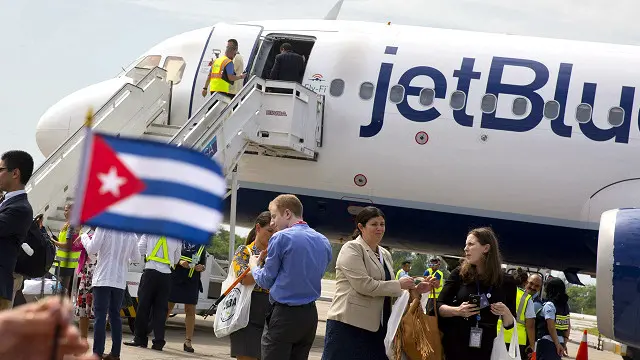 تمثل رحلة شركة "جيت بلو" بداية استعادة خدمة رحلات الركاب المنتظمة بين الولايات المتحدة وكوبا