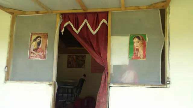 حلیمہ نے اب پارلر کے بعد ایک بوتیک بھی کھول لی ہے