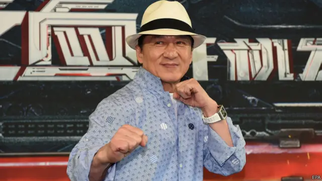 جیکي چان د خپلو فلمونو خطرناکې صحنې هم خپله ثبتوي