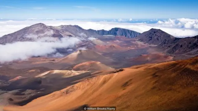 海勒卡拉国家公园(Haleakalā National Park)位于夏威夷茂宜岛(Maui)的火山顶上(图片来源:William Brooks/Alamy)