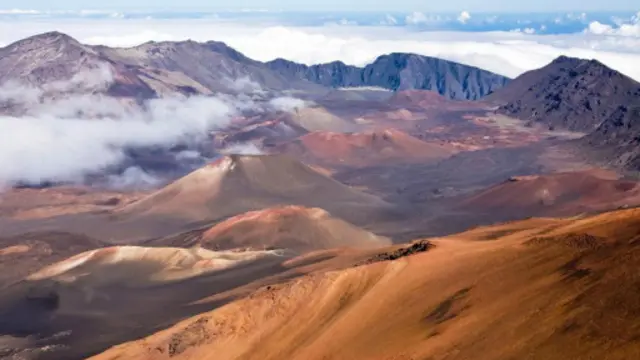 海勒卡拉(Haleakalā)既有日光暴晒,又有冰点温度(图片来源:Shannon Wianecki)