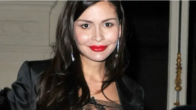 گلنارا کے ہاتھ سے جب طاقت جارہی تھی تو انھوں نے اپنی چھوٹی بہن لولا ماں پر الزام لگایا کہ وہ ان سے چھٹکارا حاصل کرنا چاہتی ہیں