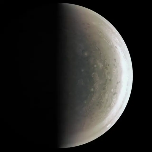 Південний полюс Юпітера - таких зображень до цього часу не було ніколи