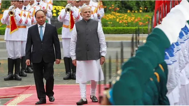 Thủ tướng Ấn Độ Narendra Modi và Thủ tướng Việt Nam Nguyễn Xuân Phúc