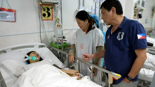 زار الرئيس دوتيرتي الجرحى الراقدين في المستشفى