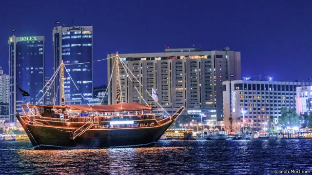 Al Mansour Dhow – salah satu dhow yang tertua di Dubai.