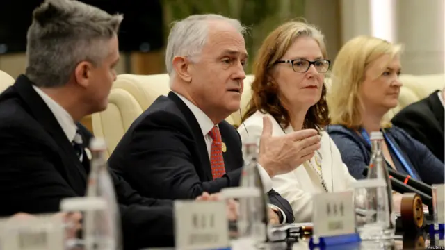 澳洲广播公司引述特恩布尔说，“中国尊重我们的决定”。