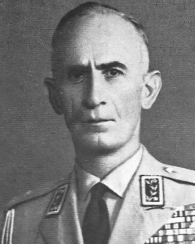 سال ۱۹۴۸ در المپیک لندن، محمد دفتری به عنوان نخستین ایرانی، عضو هیئت رئیسه فدراسیون جهانی کشتی شد