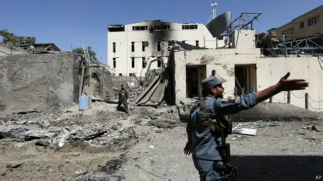 د شپې شاوخوا ۱۱ بجې وې چې د کابل په زړه نوي ښار کې وسله والو پر یوې نړیوالې مرستندویه موسسې ډله ییز برید وکړ