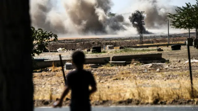 شام میں پانچ برس سے جاری خانہ جنگی کے دوران اب تک ڈھائی لاکھ سے زیادہ افراد ہلاک ہو چکے ہیں