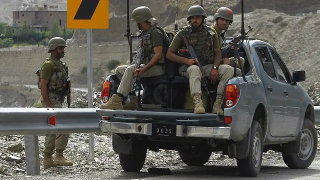 د پنجاب ایالت مشر وزیر شهباز شریف د څارګرې ادارې ای ایس ای مشر جنرال رضوان اختر ته ویلي، د پاکستان څارګرې ادارې باید د جیش محمد، لښکرطیبه او حقاني شبکې پر ضد له زړه ګام پورته کړي