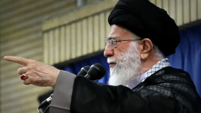 رهبر ایران مقام های سعودی را "وقیح و بی شرم" توصیف کرده است