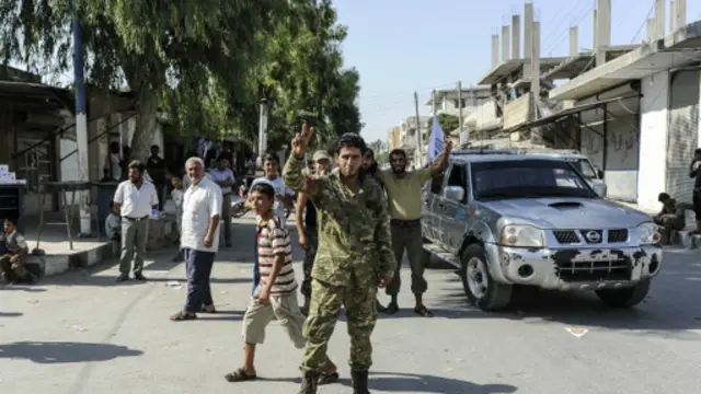 نفرات ارتش آزاد سوریه در مناطق آزاد شده مستقر شده‌اند