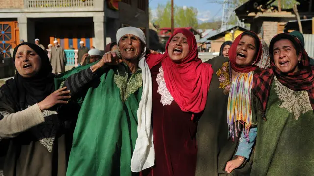 اخبارات کی سرخیاں کہتی ہیں کہ بھارت کا مؤقف علیحدگی کے بارے میں واضح اور غیر لچکدار ہے