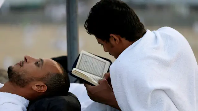 الحجاج يحرصون على أداء المناسك في أجواء روحانية