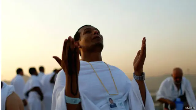 Pada 2016, kuota haji Indonesia dibatasi oleh pemerintah Arab Saudi sebanyak 168.000 orang.