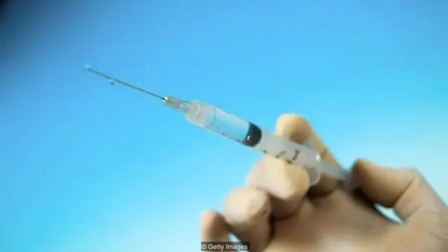 如今，宇航员们依旧对要抽血这件事怨声载道。（图片来源：Getty Images）