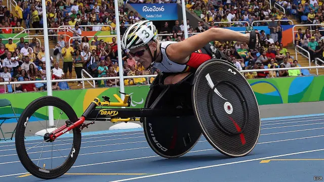 费福尔特上周六在里约残奥四百米轮椅赛夺得银牌