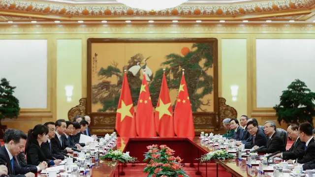 阮春福还与中国总理李克强会面