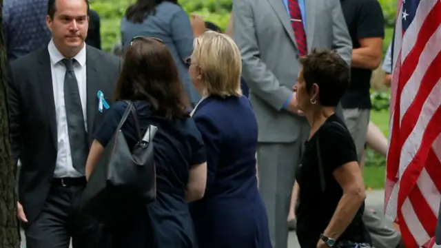 خانم کلینتون در حال ترک مراسم بزرگداشت یازده سپتامبر