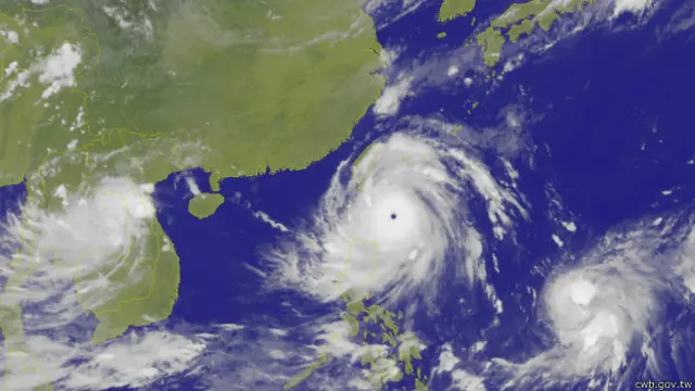 莫兰蒂台风卫星图