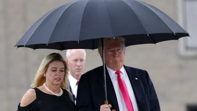 Donald Trump dan Bondi 