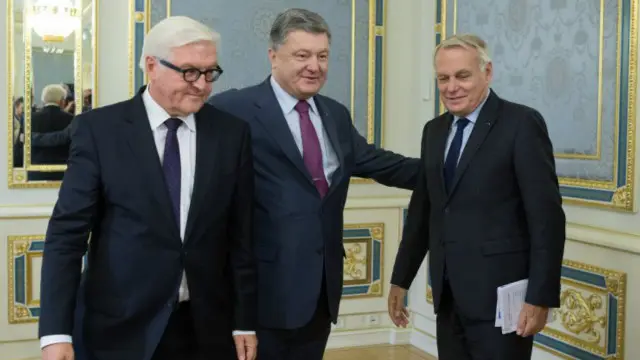 Петро Порошенко зустрівся із Франком-Вальтером Штайнмаєром і Жаном-Марком Еро у Києві