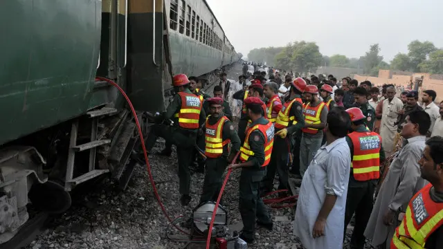 د ژغورنې ډلې وياند د اې پي پي خبري رسنۍ ته ويلي، پېښه ځايي مهال سهار۳:۰۰ بجې شوې ده.