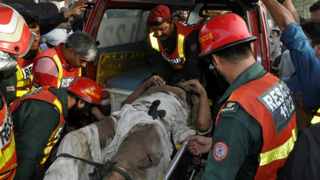 ټپیان د ملتان مختلفو روغتونونو ته لېږدول شوي دي.