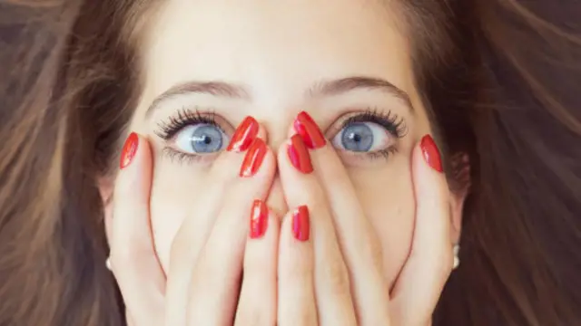 别在社交媒体上表现失态(图片来源:Getty Images)