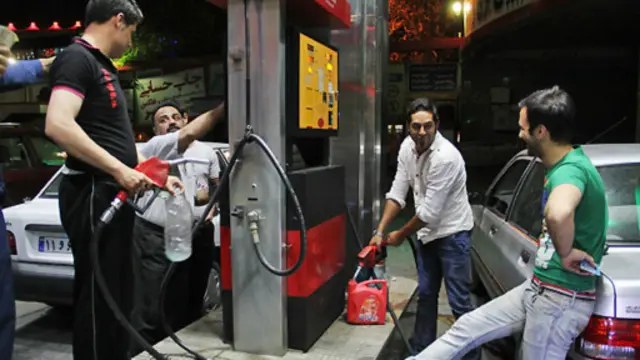 واگذاری پمپ بنزینها پیشتر چندان موفقیت آمیز نبود