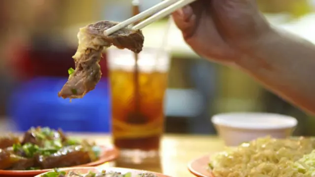 在香港尽情享用美食(图片来源:Sarah Treleaven)