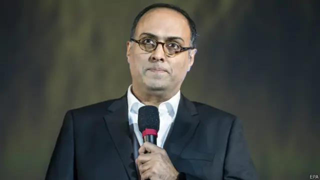 وصف أحمد نجل كيارستمي بساطة والده في الحياة وتواضعه وحياته اليومية العميقة التي تشبه أفلامه