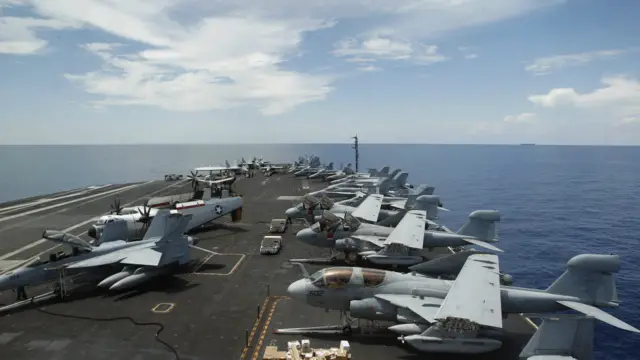 数据图片:美国尼米兹号航空母舰2013年于南中国海巡航