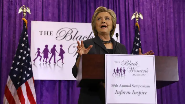Bà Clinton kêu gọi kiểm soát chặt chẽ hơn việc sở hữu súng