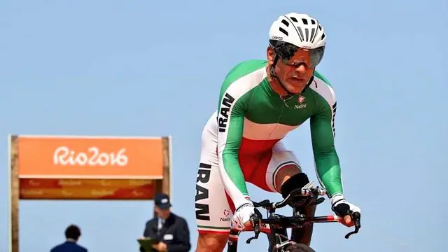 کمیته المپیک ایران از وقوع این سانحه در شیب جاده و شکسته شدن گردن بهمن گلبارنژاد خبر داده است