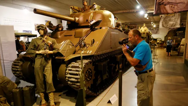 یہاں موجود بہشتر ٹینکوں اور دیگر گاڑیوں کو اچھے طریقے سے بحال کیا گیا ہے۔