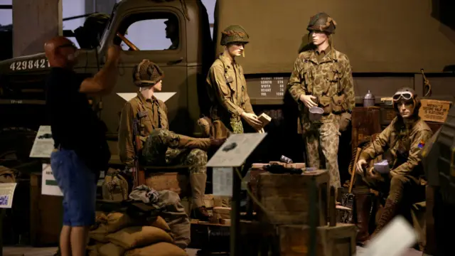 اس عجائب گھر کی انتظامیہ کے مطابق سامان فروخت کرنے کی وجہ اخراجات کا پورا نہ ہونا ہے۔