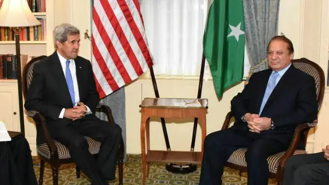 وزیراعطم نواز شریف ان دنوں نیویارک میں عالمی رہنماؤں سے ملاقات میں کشمیر کے مسئلے کو اٹھا رہے ہیں