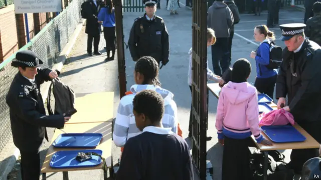 英国议会通过的《反恐和安全法案》,把防止“学生被极端恐怖主义吸引”列为中小学校的法律义务。